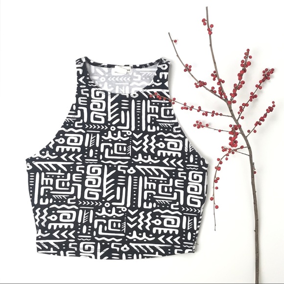 Garage Tops - 3/$25 black and white geo print crop top